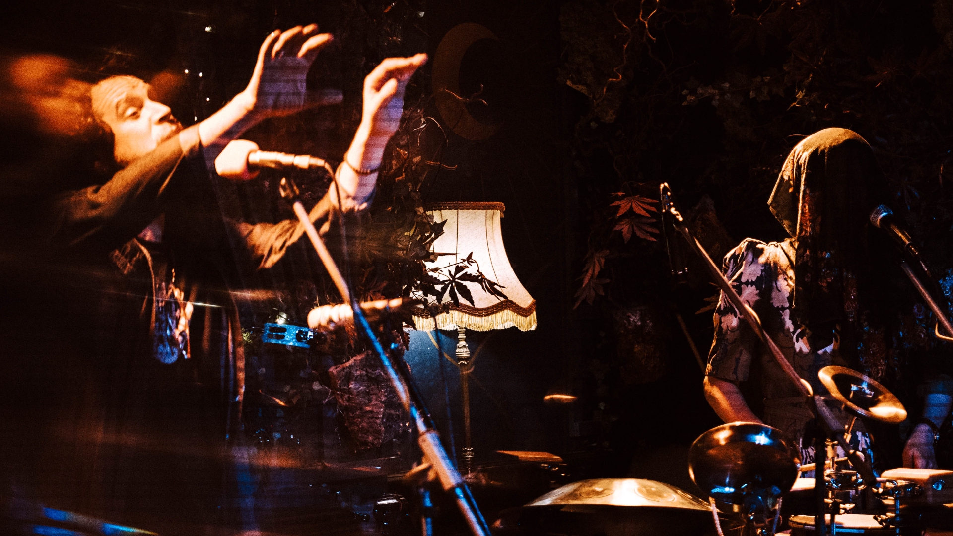 Lunatraktors performance still